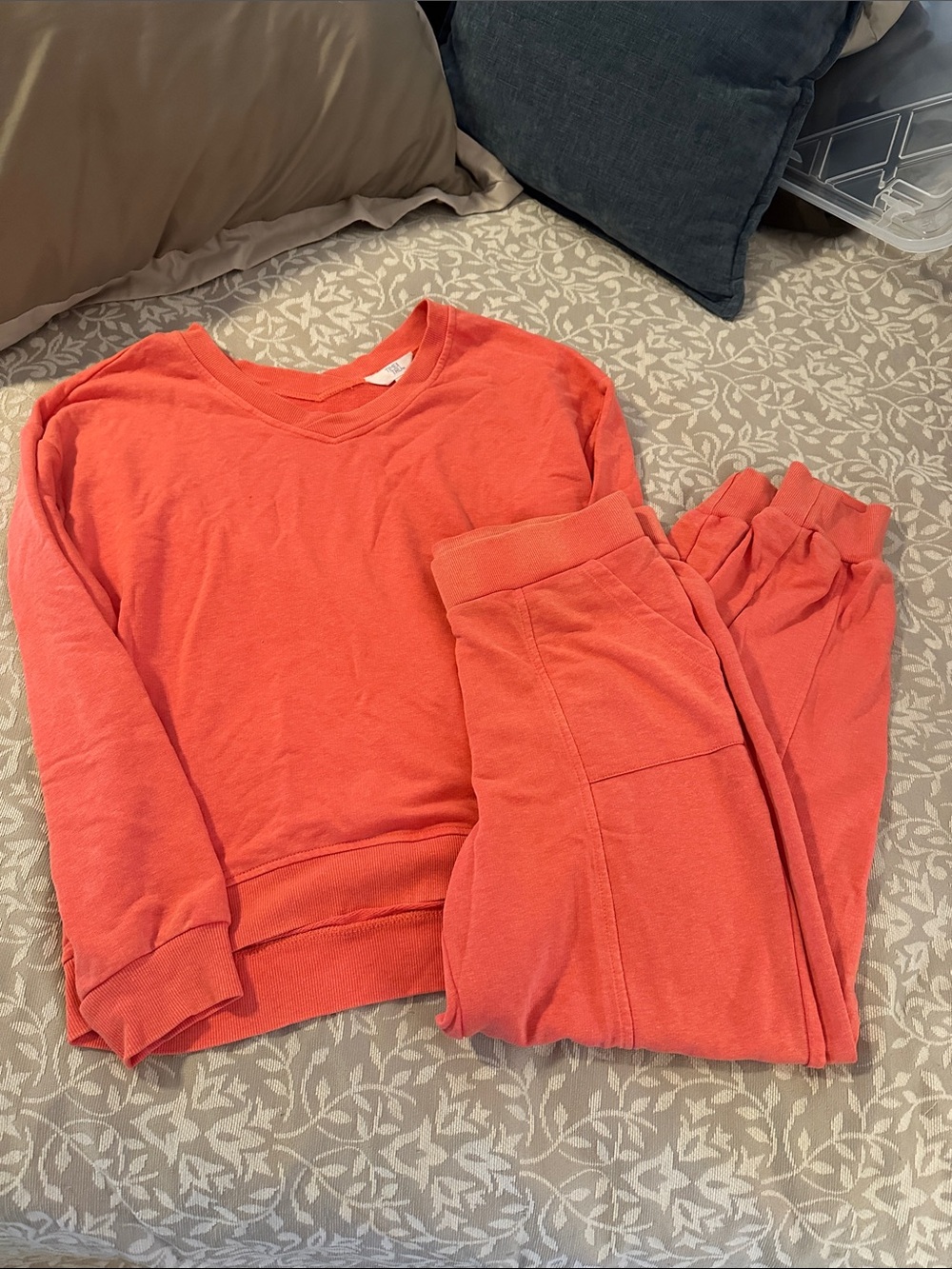 Time and Tru Coral Pink Track Pants & Sweatshirt Set